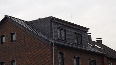 Dachstuhl und Dachdeckerarbeiten